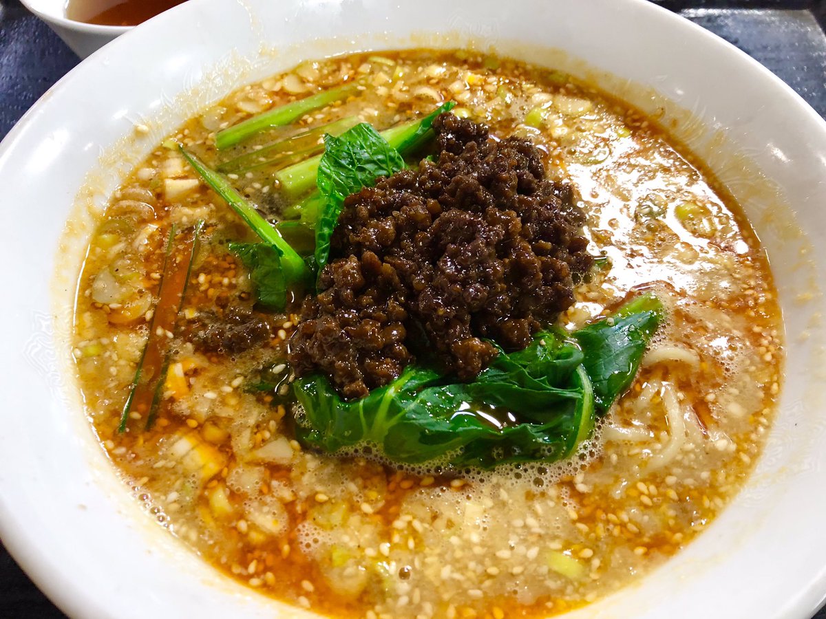 いつもお世話になっております摩天楼様で坦々麺をいただきました😊冷えた身体もぽかぽか暖まります！最近夜ごはんのデビューも、させてもらいまして、メニューに迷ってしまいます。ごちそうさまでした！