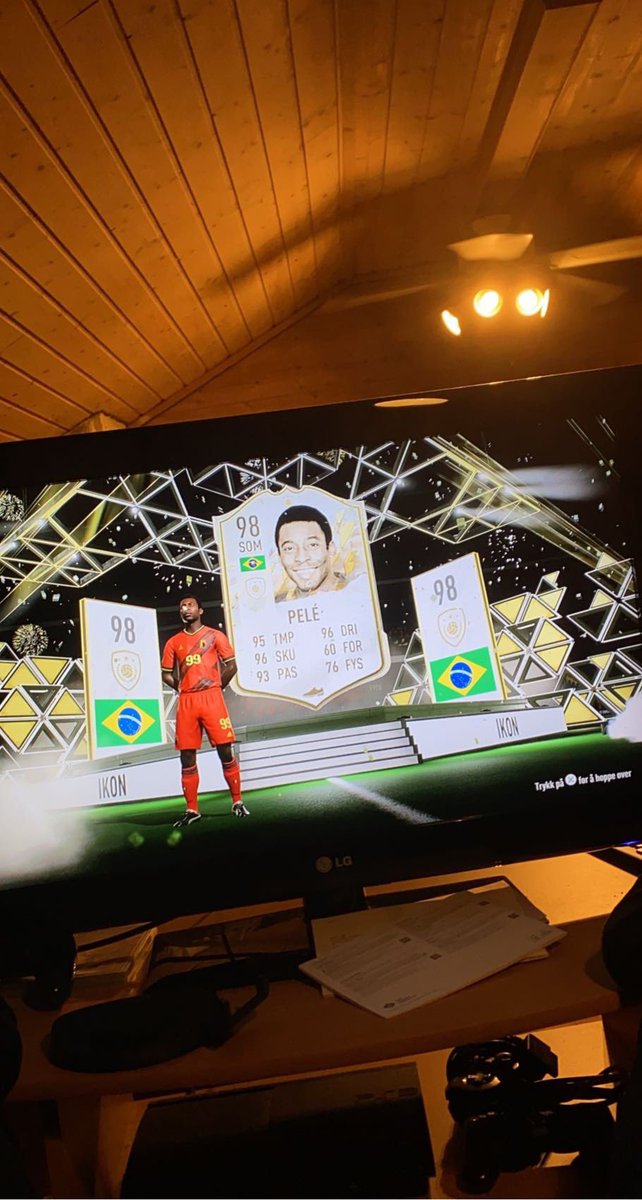 Aleksander Grotle tweet media