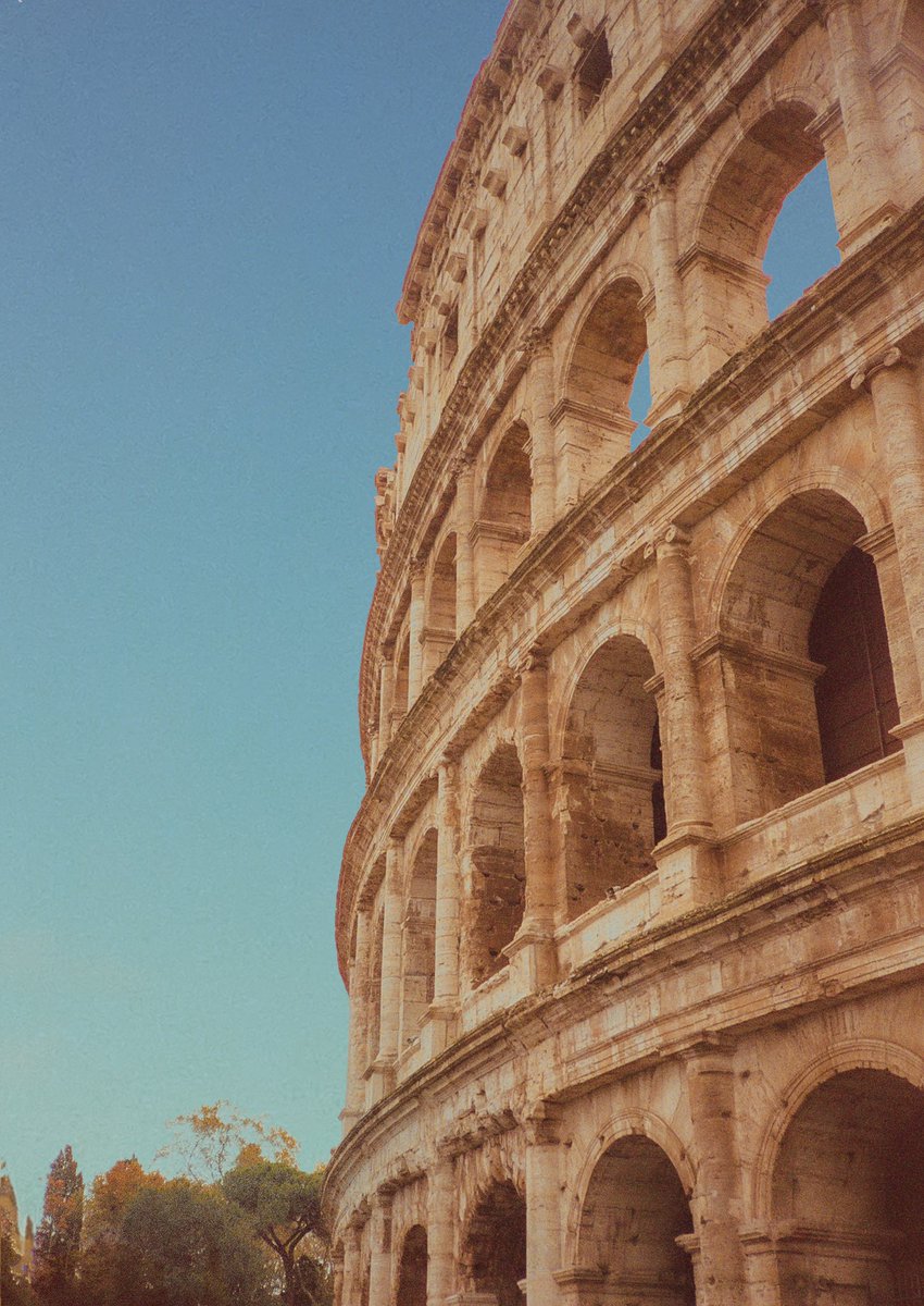 AlexKittoe's tweet photo. Colosseum on Portra 800 https://t.co/jw2muHfa0k