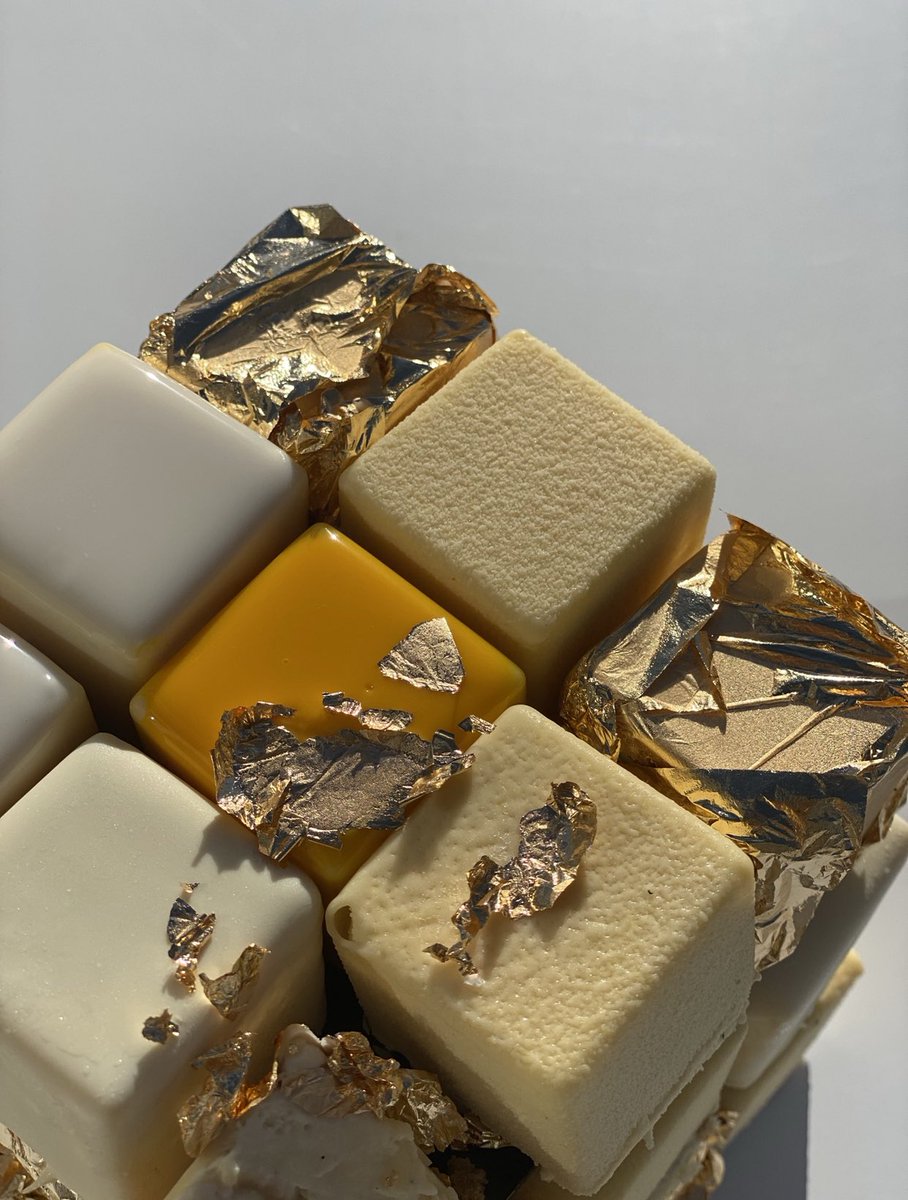 bougieeats's tweet image. I own Bougie Eats Academy. It’s an online pastry academy teaching chefs and bakers how to create bougie ass desserts. It costs $0.00 to repost and please help me grow my business and reach new students. 

bougieeats.com 
#learntobake #pastryschool #blackchef