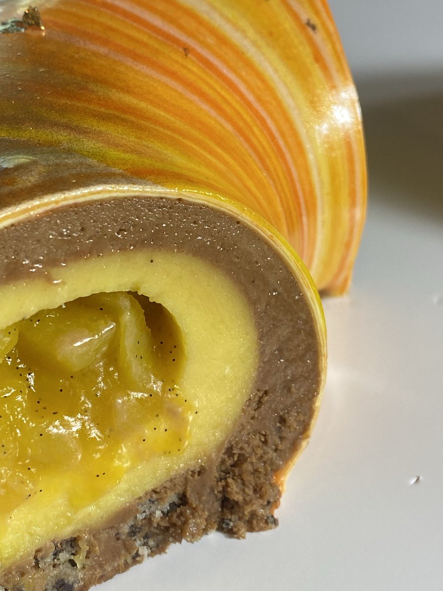 bougieeats's tweet image. I own Bougie Eats Academy. It’s an online pastry academy teaching chefs and bakers how to create bougie ass desserts. It costs $0.00 to repost and please help me grow my business and reach new students. 

bougieeats.com 
#learntobake #pastryschool #blackchef