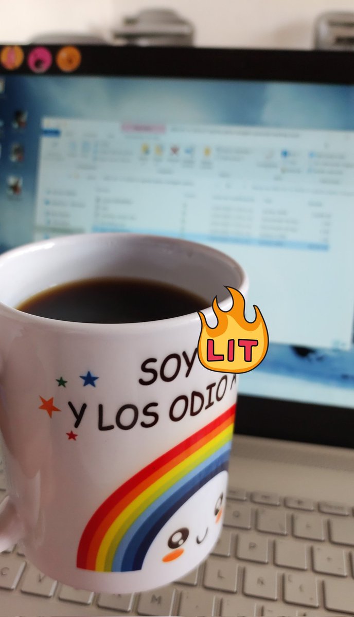ymorgaan's tweet photo. Che frío ...pero te amo más que el calor. https://t.co/6k99hWSq9c