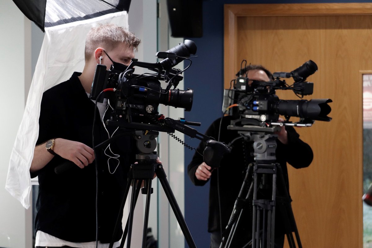 We've had a great time filming for <a href="/bssindustrial/">BSS Industrial</a> over the last couple of days. Now it's back to the studio to complete the edit.
ow.ly/48e850HtQ9o
#virtualevents #filmshoot #thisiswhatwedo