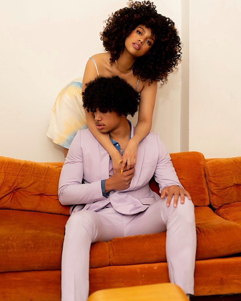 fevstylist's tweet photo. Paired rite 👫🏽➰

This shoot was hella interesting and a bit challenging. Styling @tyrellmaclennan &amp; myself plus modeling has a different kinda kick to it. 

Try stepping out of your comfort zone and try new things around your expertise ✨ https://t.co/YQrzBksf3u