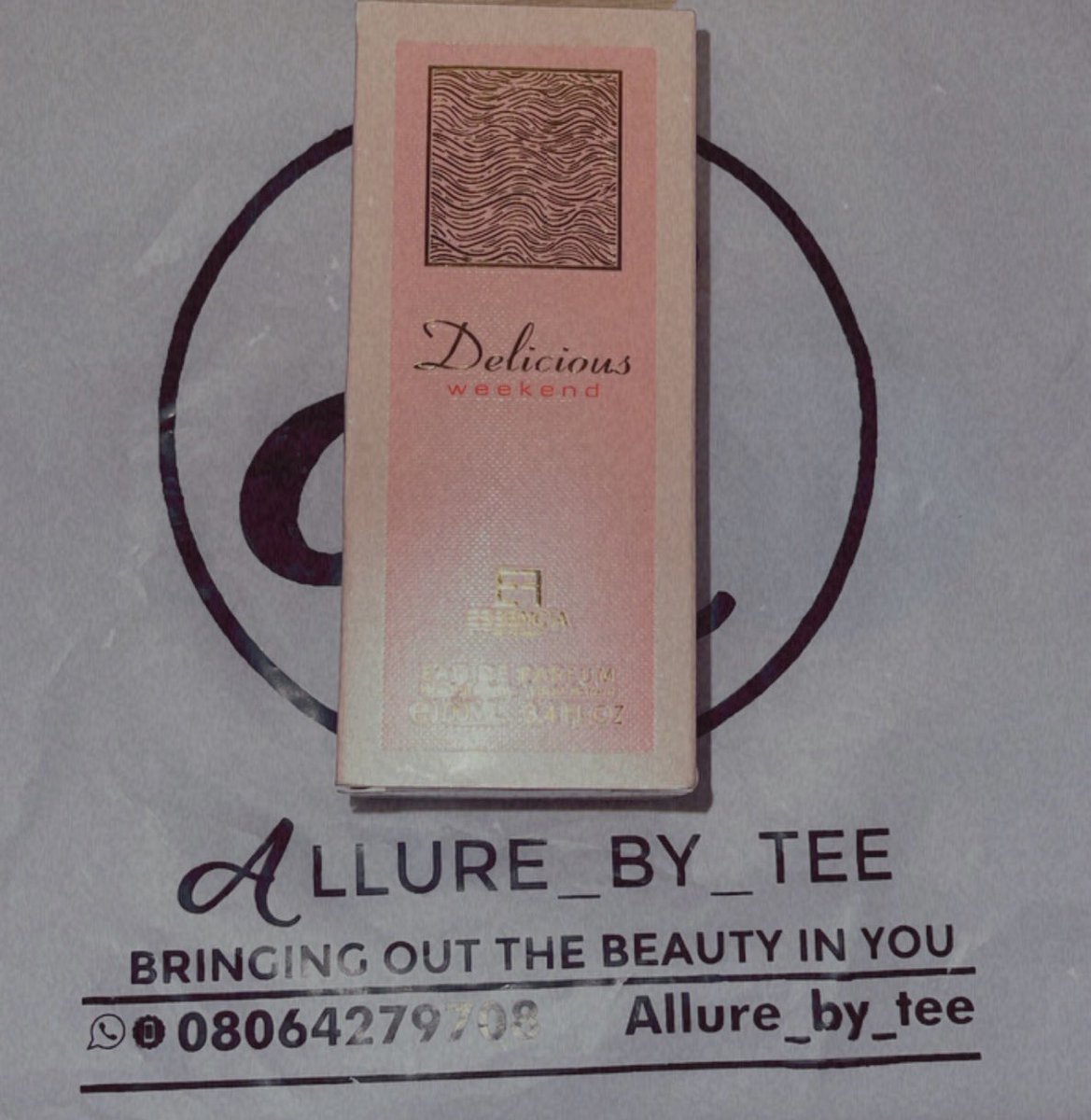 debbiee_mos's tweet photo. DELICIOUS WEEKEND ❤️‍🔥🔥(100ml)this scent is sooo sweet and fruity! Price:N6500 @_DammyB_  @MhizBee_ @PeaceItems @asliffsb https://t.co/UxCYz9xhpW