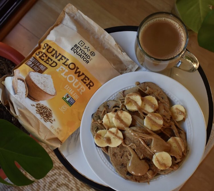 BtEquator's tweet photo. New pancake recipe up on the site! https://t.co/6loqLUqLKw