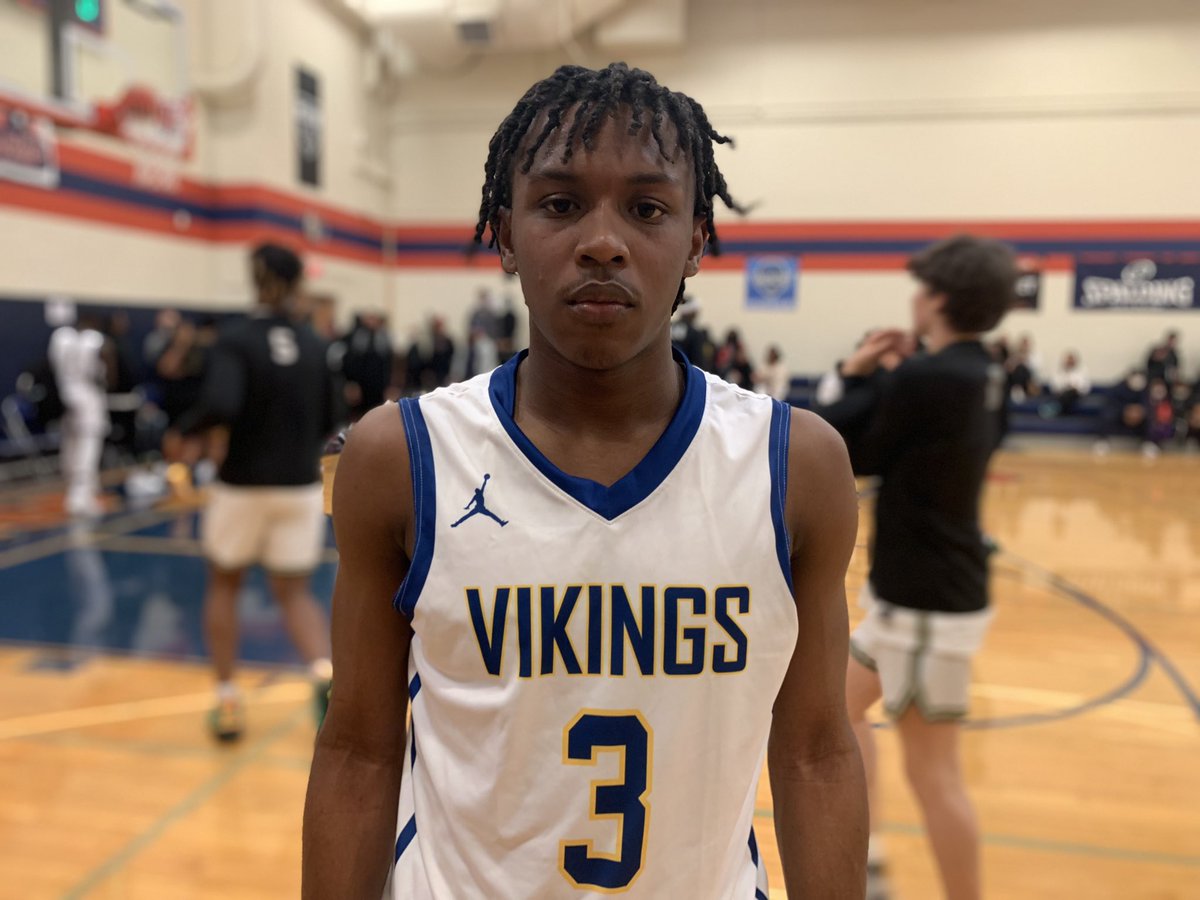 CircuitScouting's tweet photo. Tyler Rolison (2023)
Height: 6’0
HS: St. Bernard 
Grassroots: Team Why Not 
Position: Point Guard 
Calling Card: Playmaking 
Current Offers: USC, Washington State, George Washington, Loyola Marymount, Nebraska, San Diego State, Oklahoma State, Long Beach State https://t.co/PBhCUa6sZi