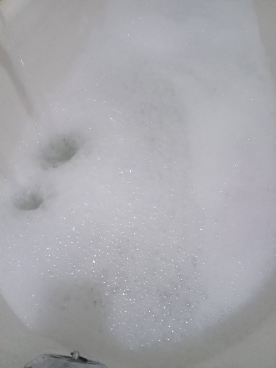 billysigudla's tweet photo. My favorite time #bubblebath after the #21km run #Running Is fun Peter 2:24
He himself bore our sins in his body on the tree, that we might die to sin and live to righteousness. By his wounds you have been healed
#christianposts #sbs #therunningcommunity https://t.co/kb4bYbu0yN