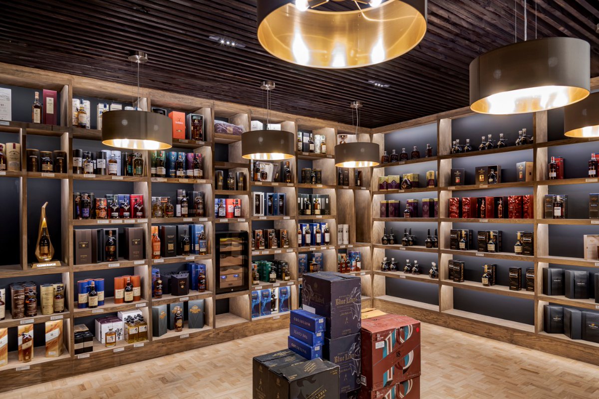 normangoodfello's tweet photo. Who’s visited our brand new NGF Fourways store yet? 
Whether you are grabbing your go-to or something new,  allow one of our drinks experts to tailor a selection just for you!
#NGF #NGFcelebratesyou #cheers #NGFstore #capetown #JHB #NGFteam #fourway #drikexperts https://t.co/dUDNhxYZjp