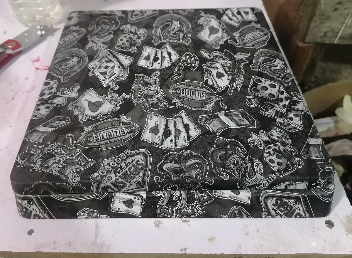 abcustomzs's tweet photo. Custom ps4 cover. 😎😎
#Hydrographics #customps4 https://t.co/aR1llZQGdX