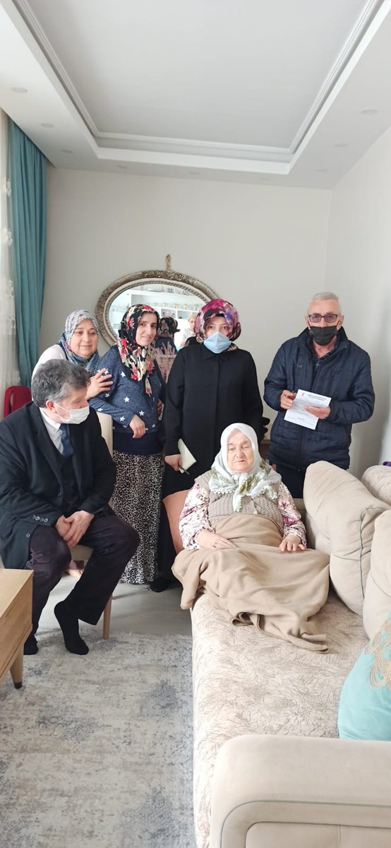 ak_uskudar's tweet photo. Farkında olalım, duyarlı olalım 💙

Beyaz Baston Görme Engelliler Haftası sebebiyle, Yönetim Kurulu Üyelerimiz ve Mahalle Teşkilatlarımızla birlikte, görme engelli kardeşlerimizi ve ailelerini ziyaret edip sorunlarını dinledik. 

📍 Güzeltepe

@osmannnurika
@demir_erdem https://t.co/x4TYsOELA2