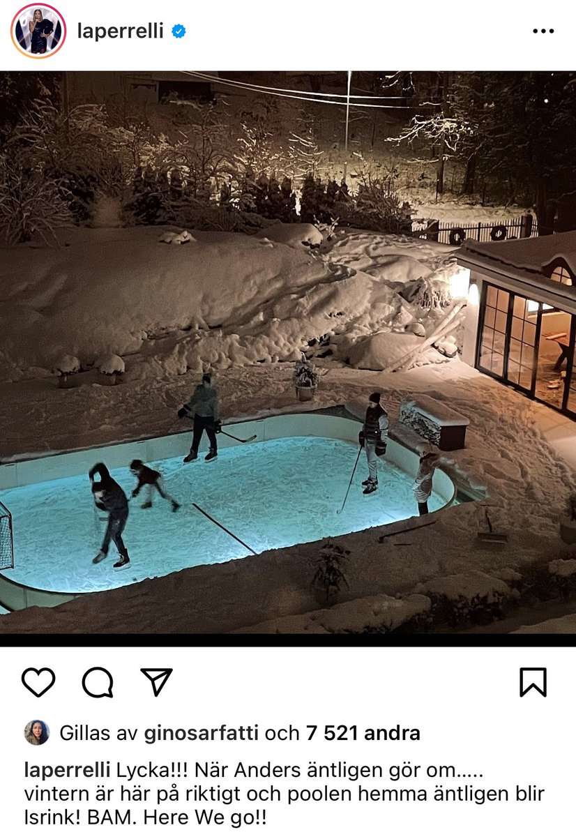 Bister kväll i elkrisens Sverige. Bara en glasdörr öppen till poolhuset.