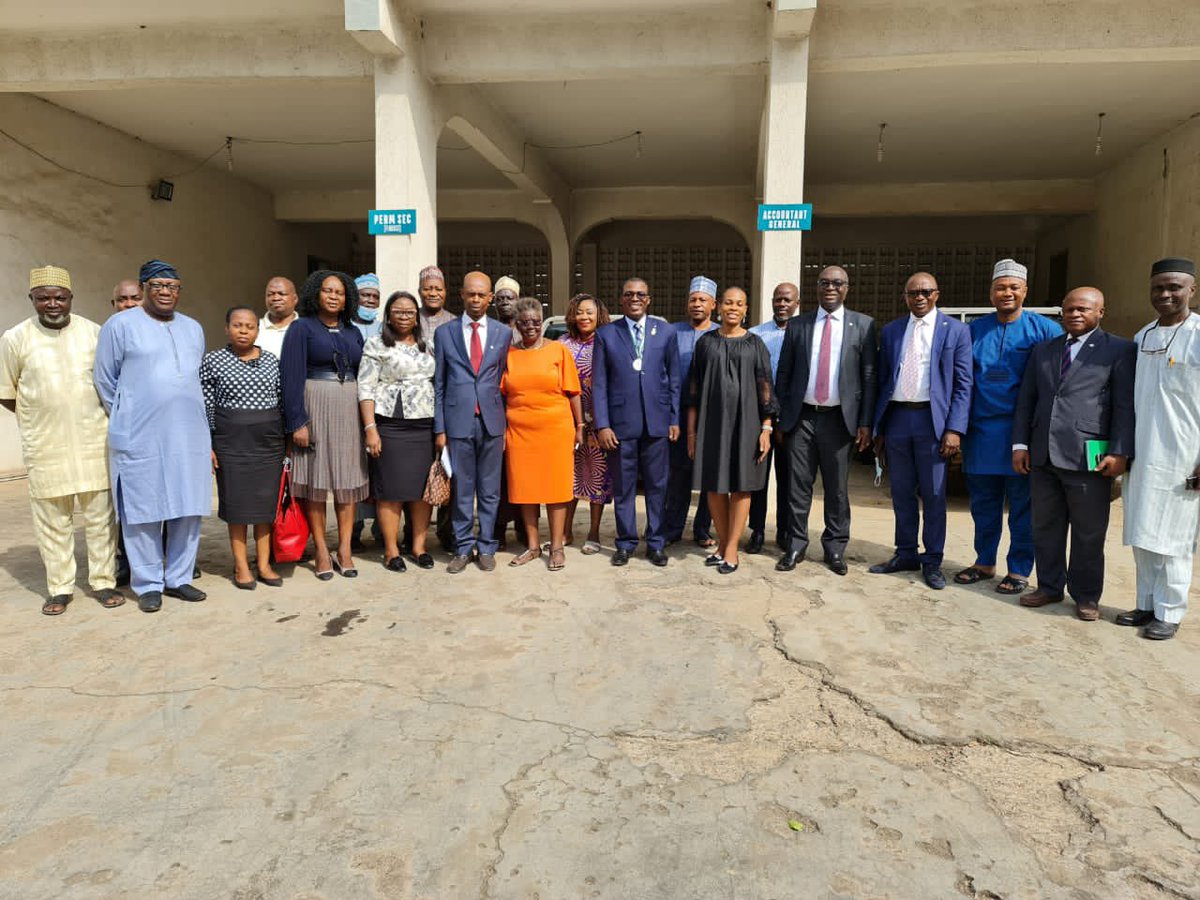 citntax's tweet photo. 📸Courtesy call to the Commissioner of Finance, Kwara State.

#citn #citntax #taxinstitute #taxprofession #taxmatters #citnevents #citnvisitation https://t.co/BAUEWAZReZ