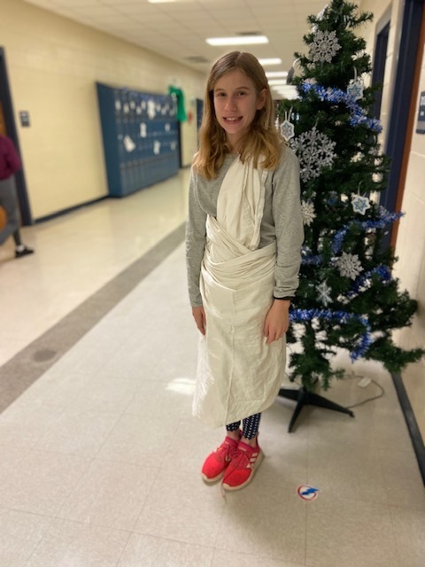 pmssparks's tweet photo. It's TOGA DAY in 6th grade! #sparkpride #sparklearning #sparkfun https://t.co/VR4MzAU5vW