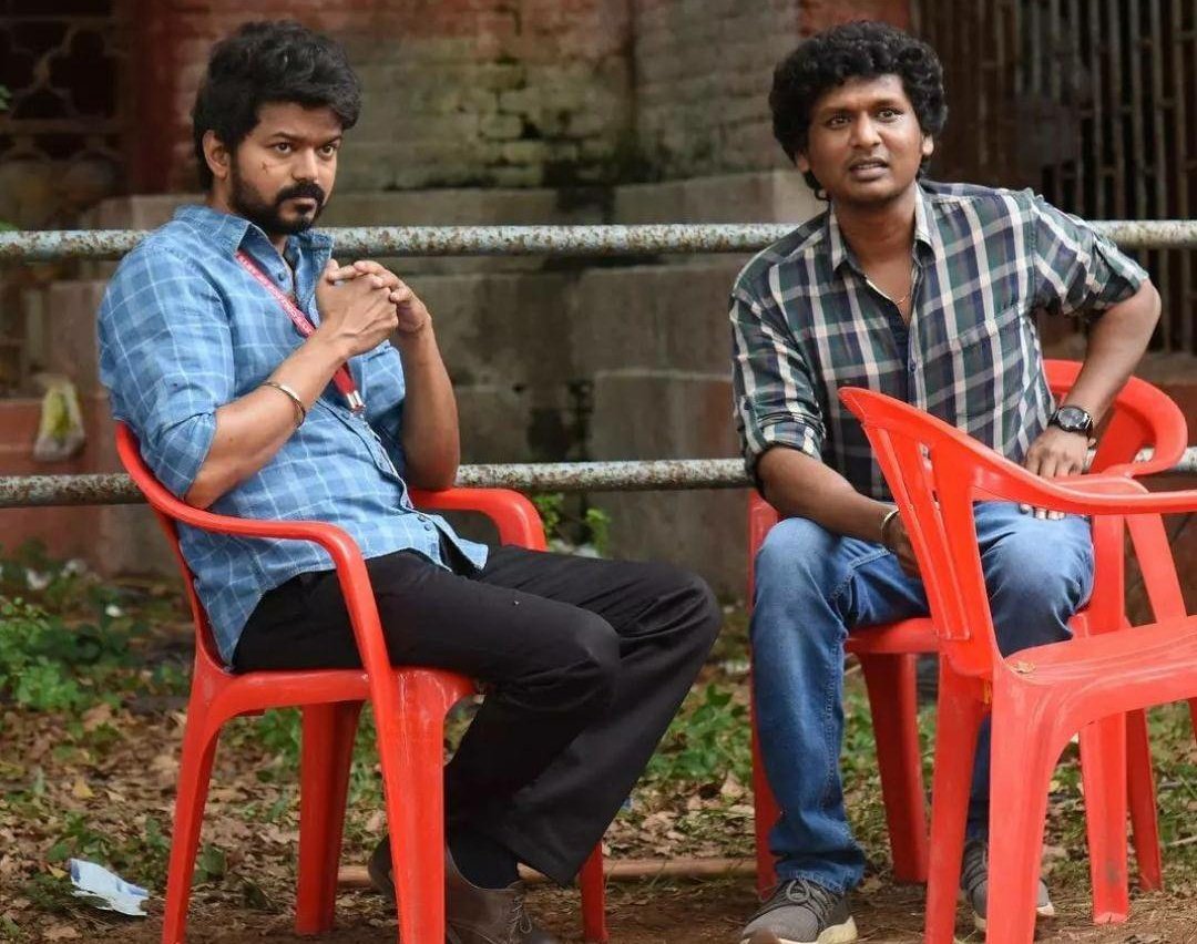 kayaldevaraj's tweet photo. #Master
@actorvijay @Dir_Lokesh #1YearOfMaster #ThalapathyVijay #OneYearOfMaster #1YearOfBBMaster https://t.co/Yn54m5qD8H