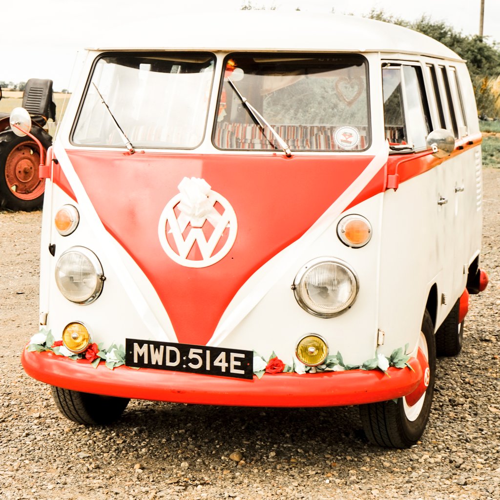 VWWeddingRosie's tweet photo. 📸 Beautiful 1967 VW Split-Screen transport for your big day! 🍾
#vwwedding #weddingcar #vwphotobooth #campervanphotobooth #photobus #weddinginspiration #wedding
https://t.co/INW78EVRxM https://t.co/7ZE6xy2abC
