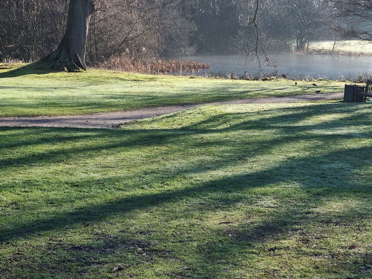 First knock of 2022, lovely fresh morning @GolfHenlle #henlleparkgolfclub #wintergolf