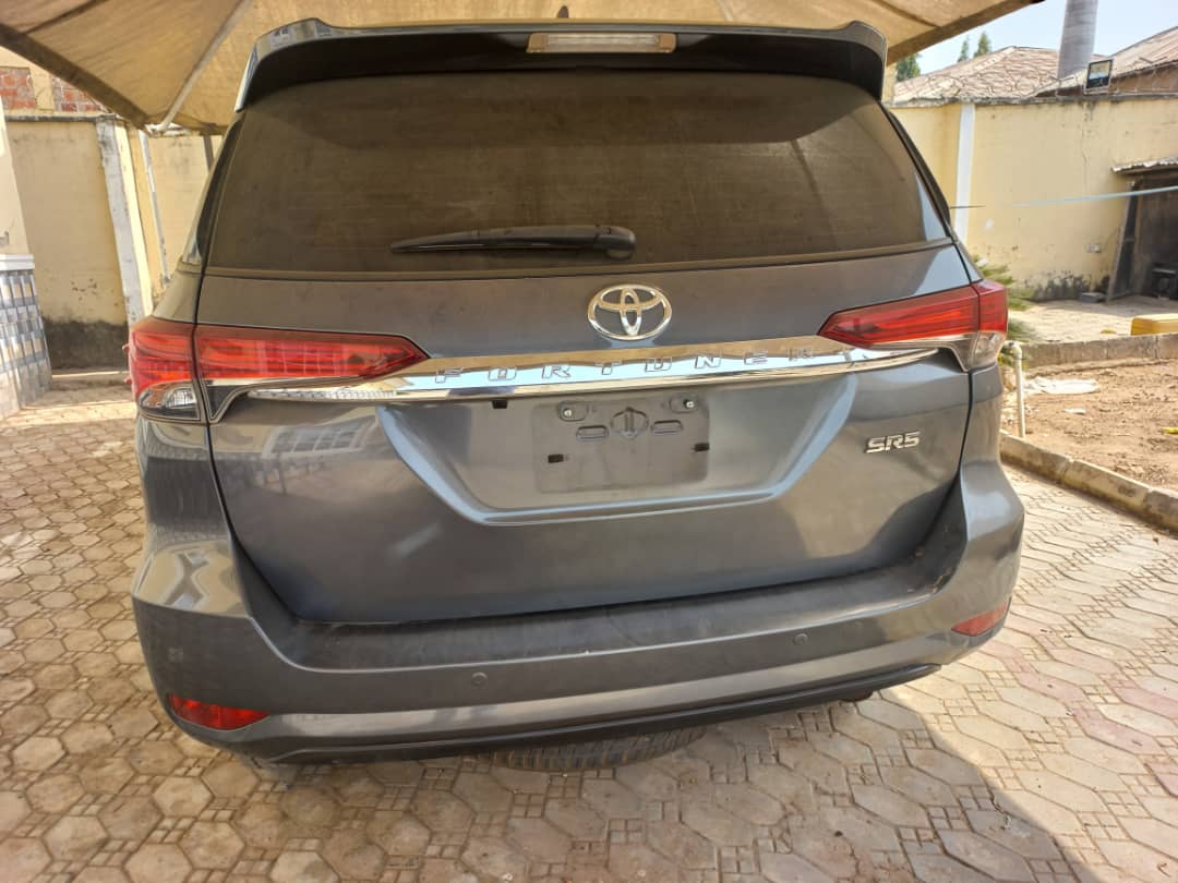 AutosAmg's tweet photo. 2020 Toyota Fortuner brand new is available in Niger State 💥₦24m💥 WhatsApp number 09054917783 https://t.co/sqV5SWkLfV