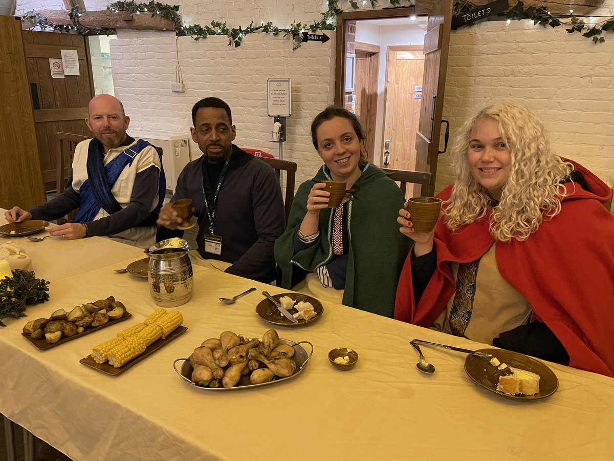bonnevilleps's tweet photo. Will the royal feast givers allow their Roman soldiers to enjoy their Roman banquet? #RottenRomans https://t.co/sNxcpDRqLH
