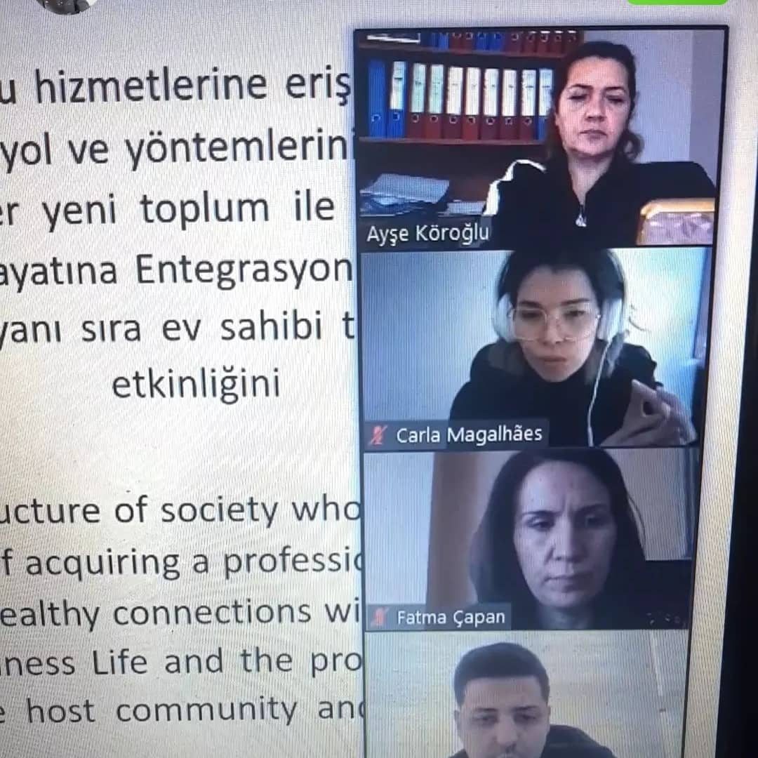 Projemizin aylık online toplantısında gündem IO3 için 5. ve 6. Çalışma sorularıydı. Ulusötesi ve yerel ortaklarımız sorulara çalışarak sunumlarını gerçekleştirdiler.
#ulusalajans 
#ErasmusPlus
#abbaşkanlığı 
instagram.com/p/CYrjtRmsGJQ/…