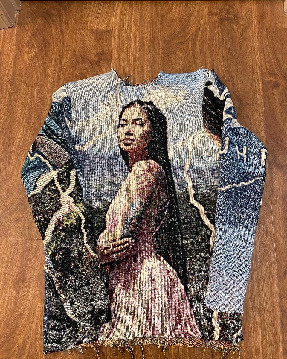 _aintujerms_'s tweet photo. Made my first tapestry sweater! 🔥 https://t.co/jnmEJBGgQw