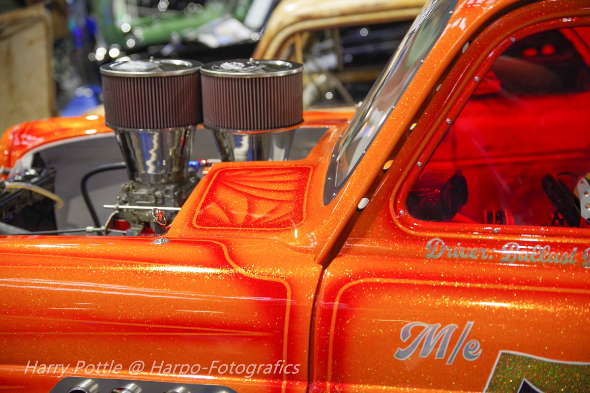 harry_pottle's tweet photo. Lovely paintwork on this hotrod at NEC Classic Car Show #necclssiccarshow #hotrod #hotrods #dragster #rwyb #sparklepaint https://t.co/lZgkPSq9x3