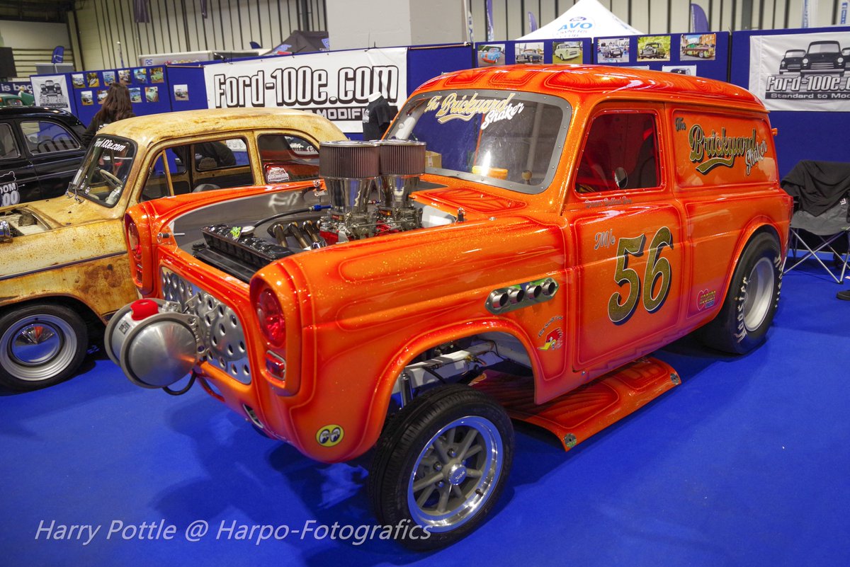 harry_pottle's tweet photo. Lovely paintwork on this hotrod at NEC Classic Car Show #necclssiccarshow #hotrod #hotrods #dragster #rwyb #sparklepaint https://t.co/lZgkPSq9x3