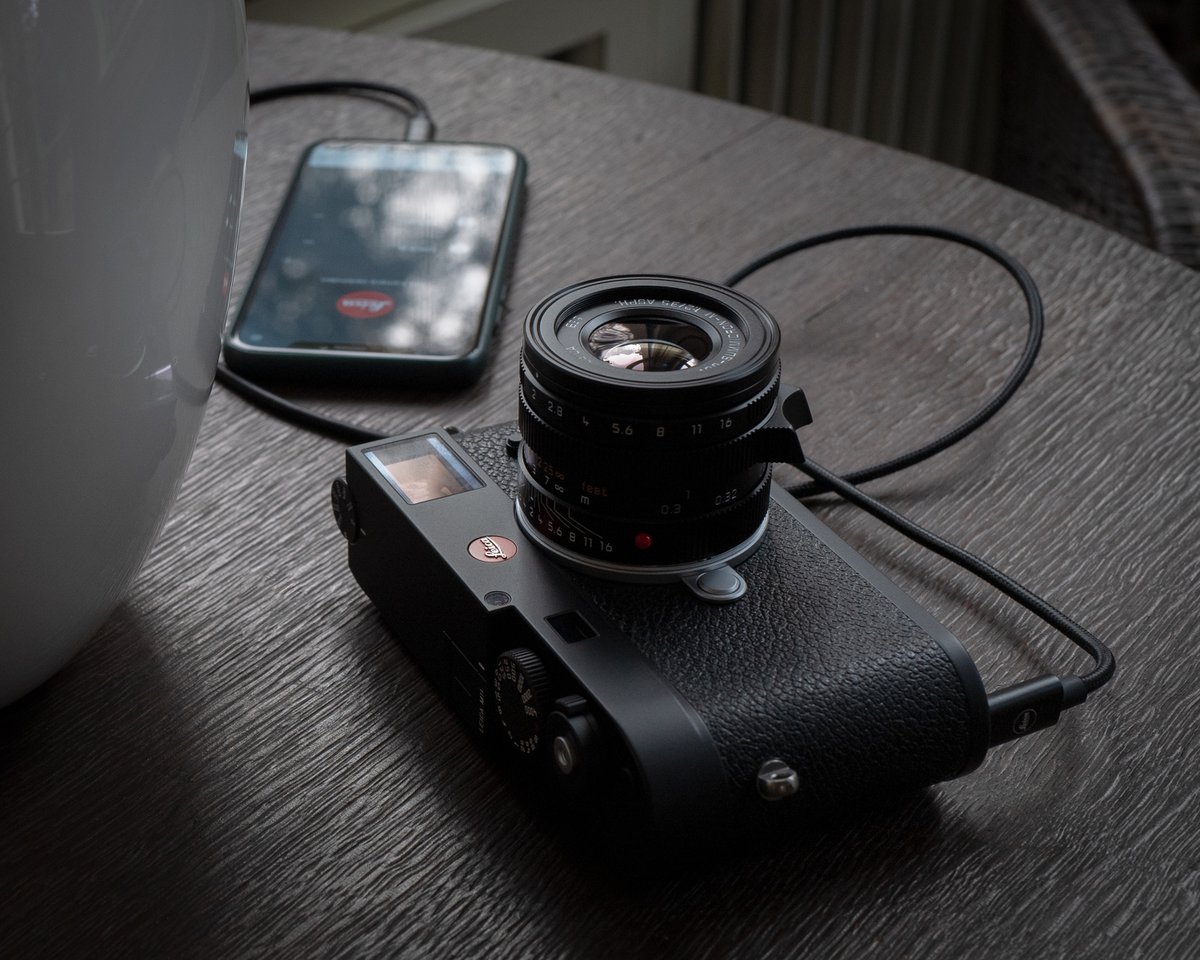L E I C A - N E W S 

The all-new <a href="/Leica_UK/">Leica Camera UK</a> M11 full-frame #rangefinder #camera has been unveiled!

Tap for details: loom.ly/wigws3g

#Leica #LeicaM11 #LeicaRangefinder #RangefinderCamera #CameraNews