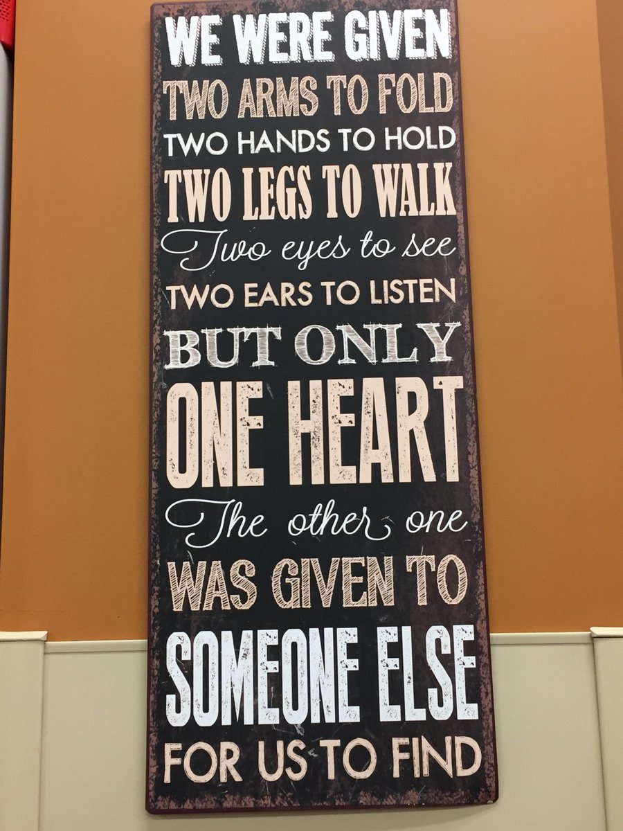 eubyma's tweet photo. #wehavetwo #legs #eyes #hands #ear #arms #but #onlyoneheart #theotherwasgiventosomebodyelse https://t.co/e8Swi7IBYy