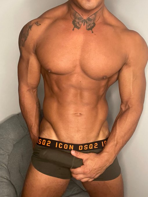 Want to see more?😈 https://t.co/l4YSM9B5uO<a href="/tag/tbt"class="tags"><span>#tbt</span></a><a href="/tag/throwbackthursday"class="tags"><span>#throwbackthursday</span></a><a href="/tag/throwback"class="tags"><span>#throwback</span></a>