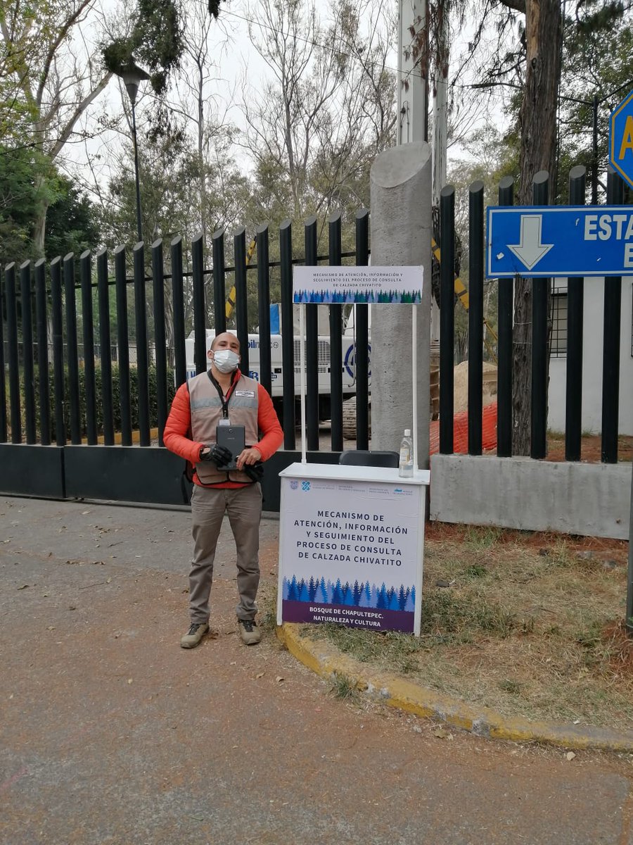 PorChapultepec's tweet photo. Se está llevando a cabo la construcción de las intervenciones: Calzada Chivatito  y Calzada Flotante. Para atender cualquier duda relacionada a éstas, se colocaron dos módulos de atención.
Conoce más información en la siguiente página: https://t.co/7TAttru3Uk https://t.co/y72KlWsevP