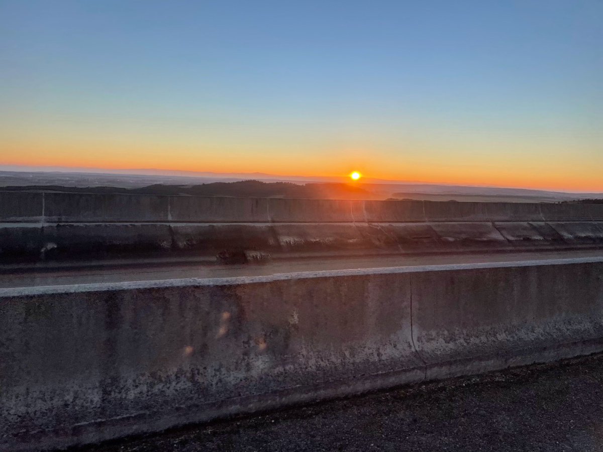 RikiAbad's tweet photo. Primer fondo del nuevo año, siete horas de gravel y mucho camino por delante!!!
Este año nos tocan grandes cabalgadas!!!!
#gravel #ultradistancia #ultradistancecycling #retos2022 https://t.co/X8V8CfIVqq