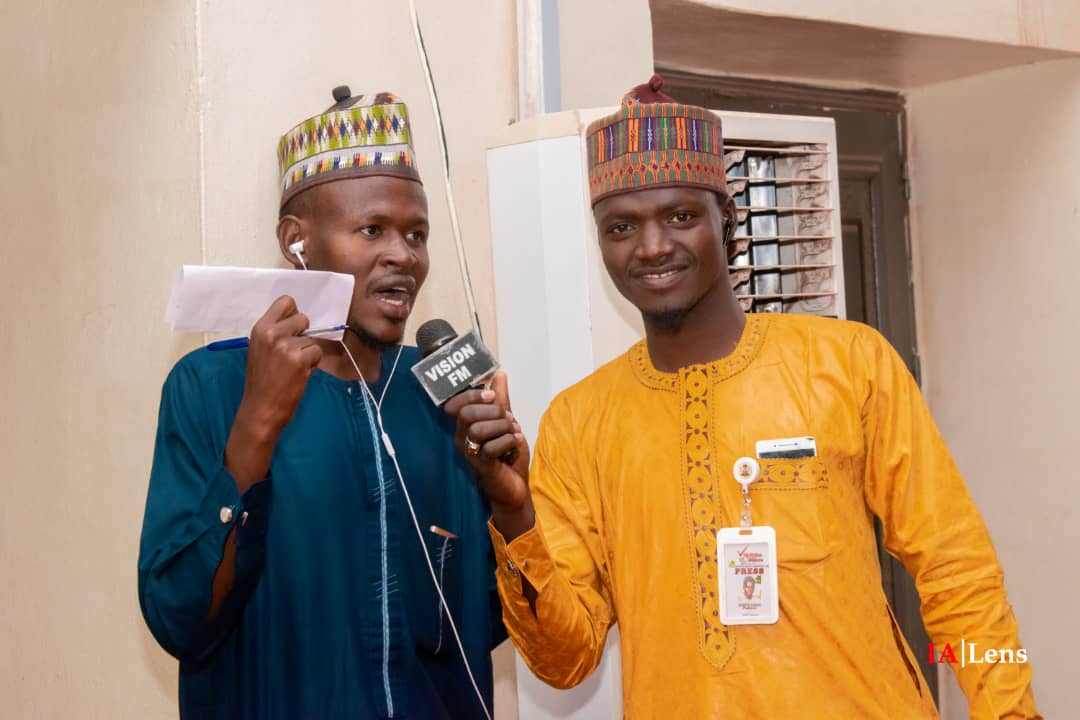 ShafiuShehu12's tweet photo. Ku bari inyi hausar sakkwatanci_aikin mutum shibar sha mai kai. https://t.co/KvlJSnD6bI