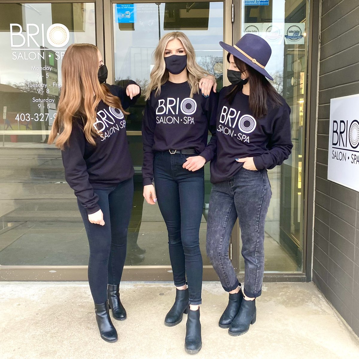 brand_stamp's tweet photo. Wearing your brand is one of the best ways to promote your business. Plus, it helps keep you cozy during the winter months!Contact us so we can help bring your branded merchandise to the next level! @BRIOSalonSpa 

#cozysweater #brandedmerchandise #screenprinting #brandstamp https://t.co/UMvt6SlXJ6