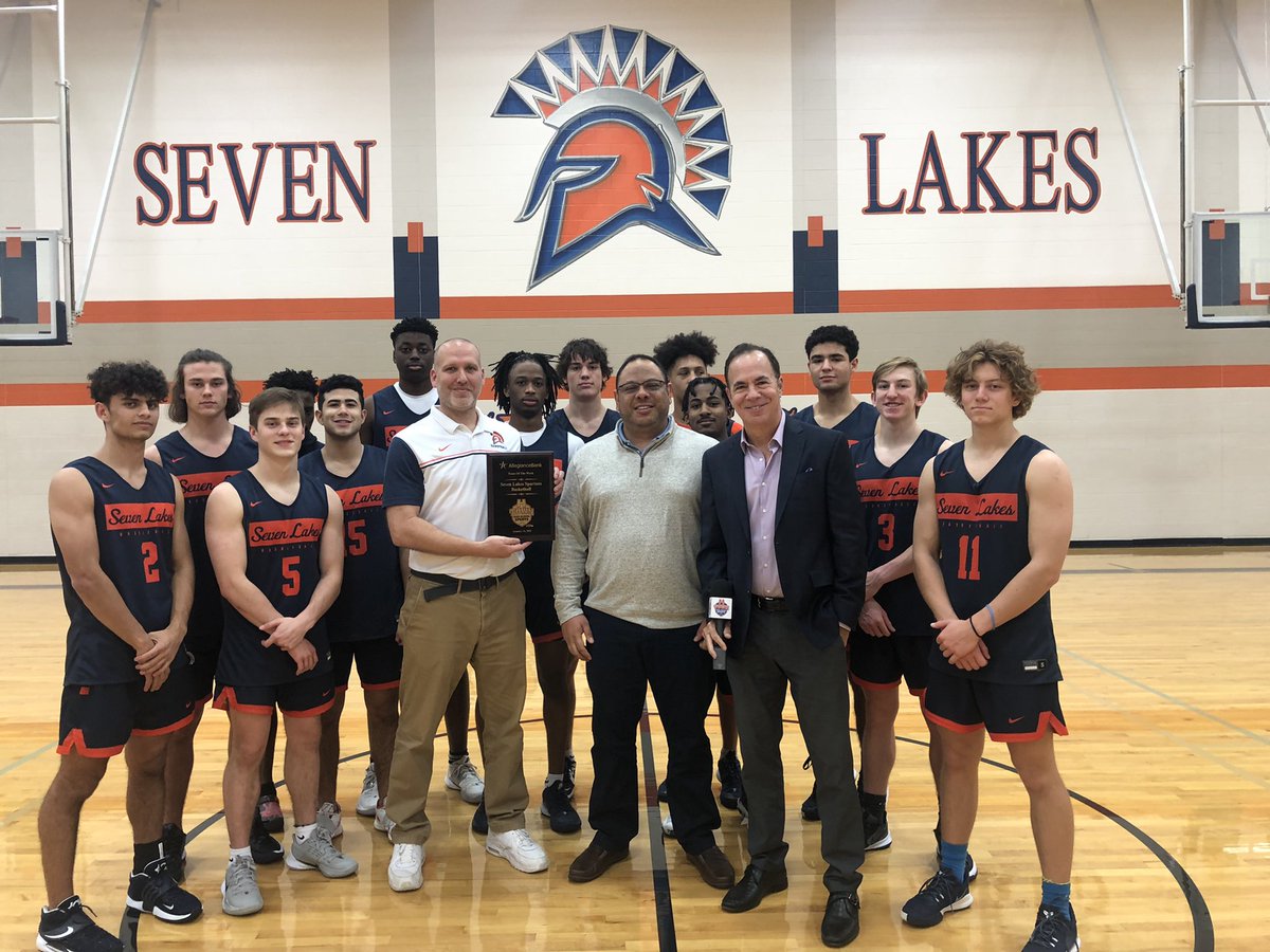 HTownHSS's tweet photo. The @7LSpartanHoops is our #allegiancebank Team of the Week. See the story Sat. 10:30pm on @HTownHSS with @ToddFreed57 powered by @vypehouston @KatyISDAthletic @grantvanhoozer https://t.co/FeOjg8tgb7