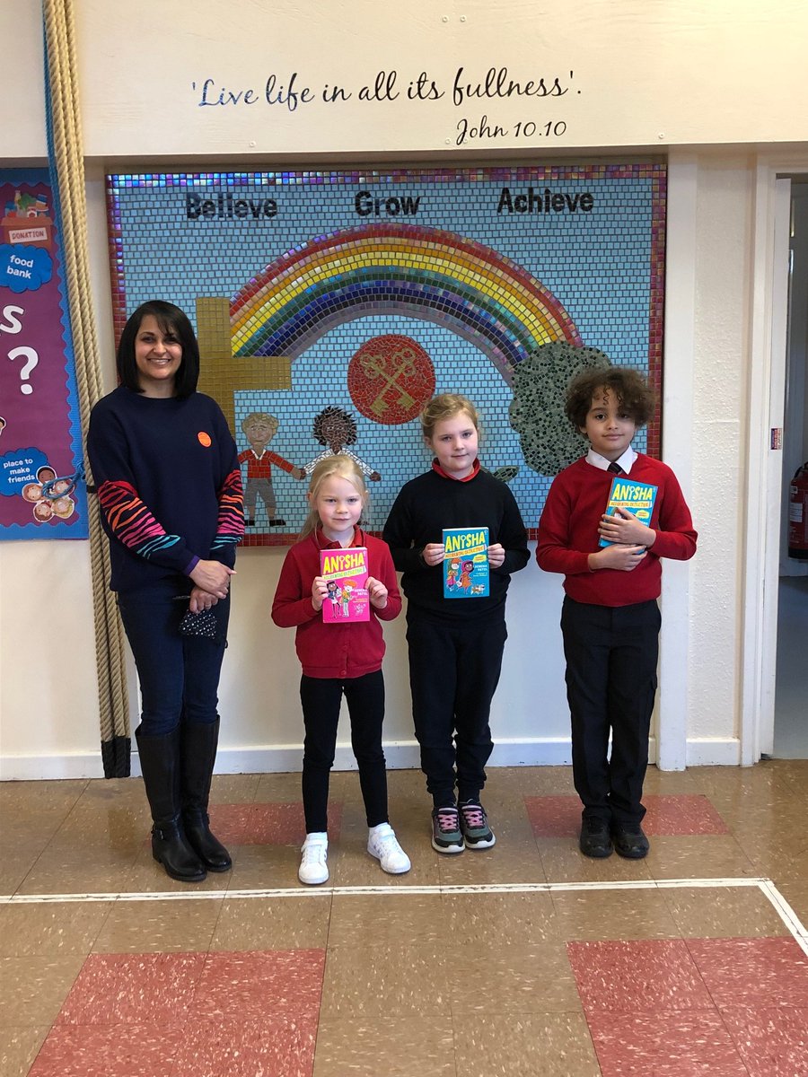 StratLitFest's tweet photo. What a lovely morning with @KinetonPrimary and @SerenaKPatel and finally being able to show her what the children had put together for the #MyAuthorProject around the theme of friendship. Thanks to @PersimmonHomes and @ThistleTrust for #supportingliteracy https://t.co/985ZicaQE3