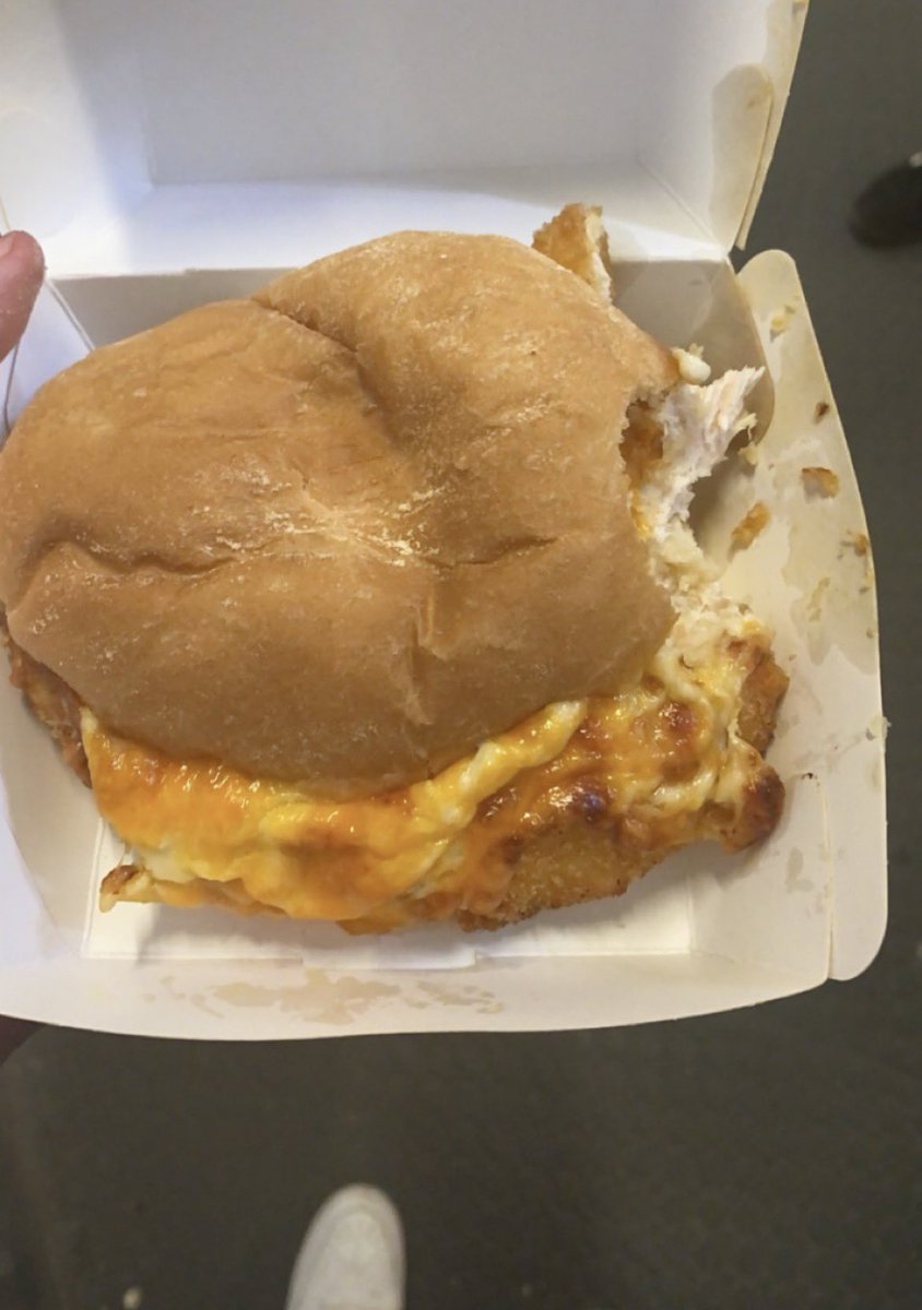 FootyScran's tweet photo. Parmo in a bun at Middlesbrough (@Boro) 

💷 £4.20 https://t.co/TiHqSRYRvb