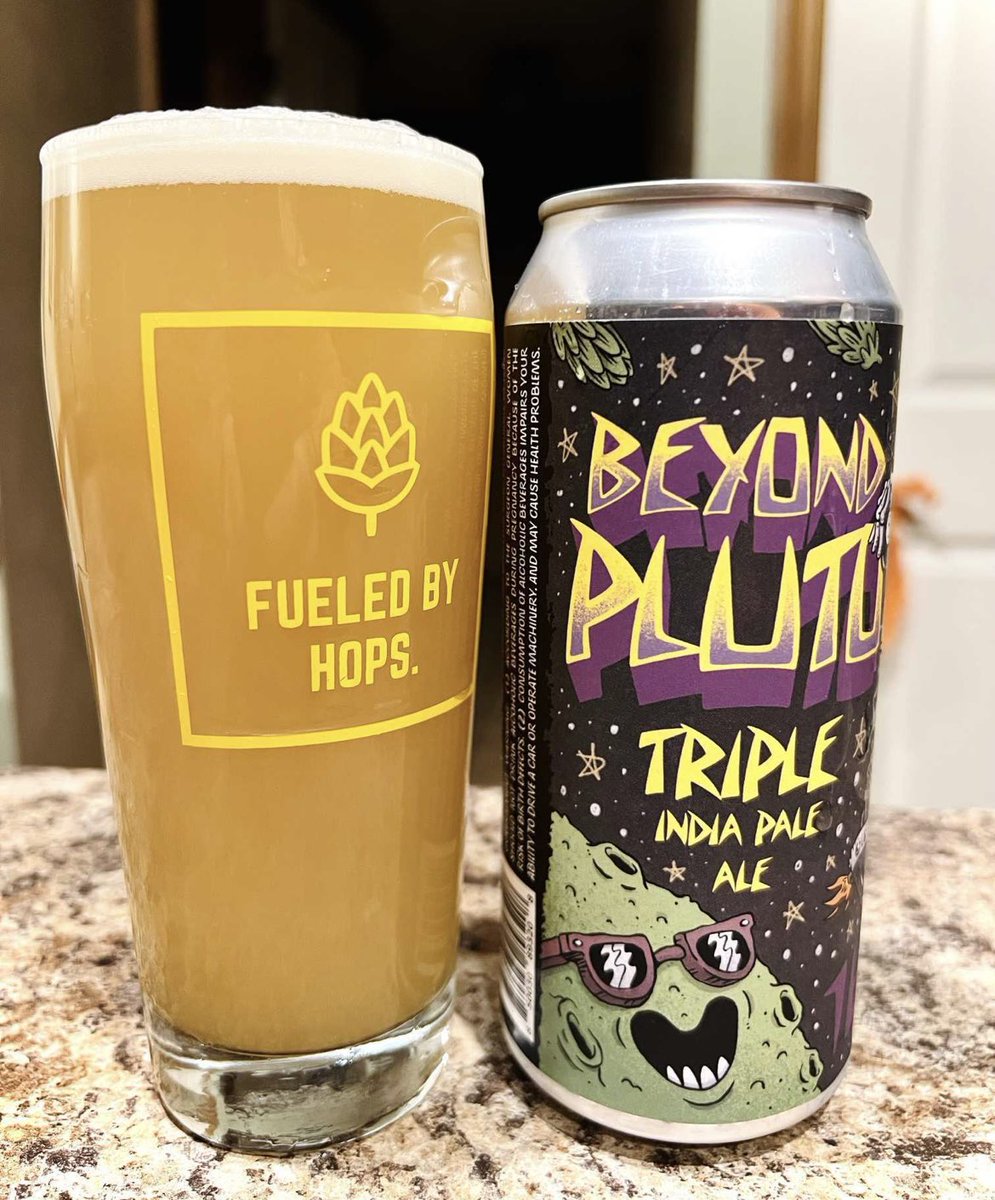 creekside_beer's tweet photo. If you’re a member of @FueledByHops on Facebook, then you know that today is #TIPAThursday (if you’re not a member, you really should be! Best beer group in the world!)
Today’s a very special one too, as we have Arboretum Trail & FBH’s collab, Beyond Pluto TIPA, available now!🚀 https://t.co/ThLW0QMiP9
