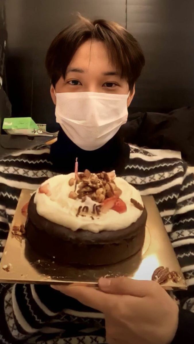 oohtethun's tweet photo. Happy Birthday Kai🎉 Terimakasih sudah bekerja keras, dan menginspirasi banyak orang, semoga sehat2 dan bahagia selalu yah, we always support you and i love you💜
#HappyKAIDay
#AllRounderKAIDay
#종인아생일축하해
#너의모든날들을사랑해_종인아 https://t.co/95pAKaViWE