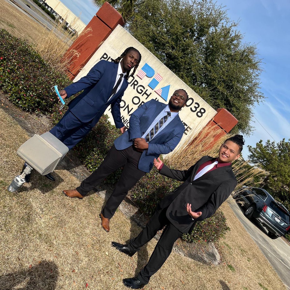 DippSheem's tweet photo. words can’t explain the feeling..🛩🎓 https://t.co/s3tBNZhWlD