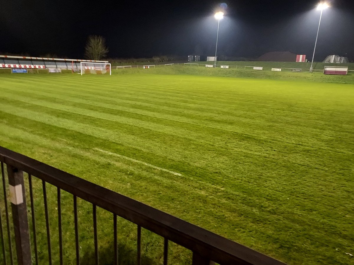 Ray28076337's tweet photo. Fresh cut under lights ready to welcome @WeAreGodolphin on Saturday https://t.co/kFfQdHl86o