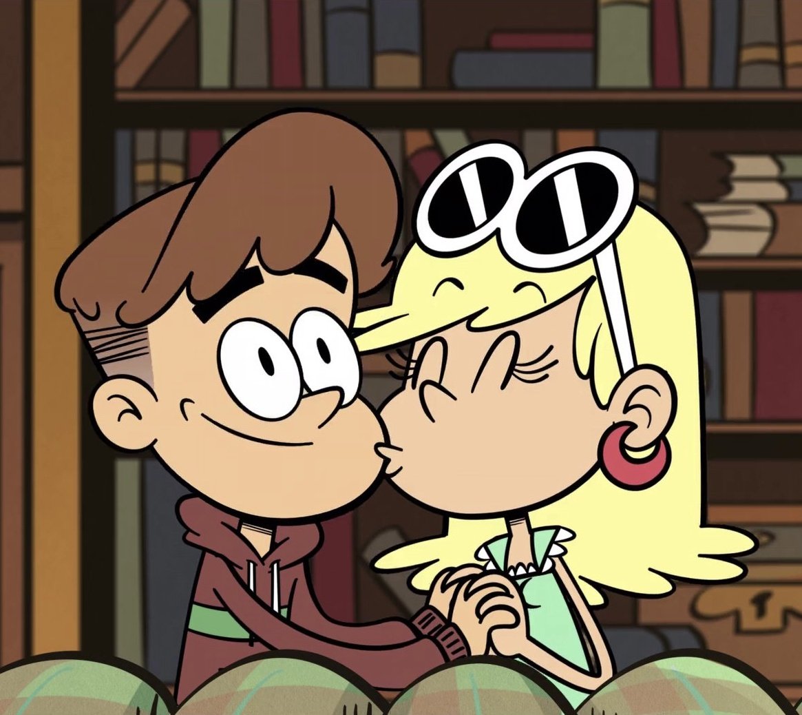 Trijosh1's tweet photo. Do you ship Scott and Leni? #TheLoudHouse #TheLoudHouseMovie #Scott #LeniLoud #Sceni https://t.co/7sRkNCfHBv