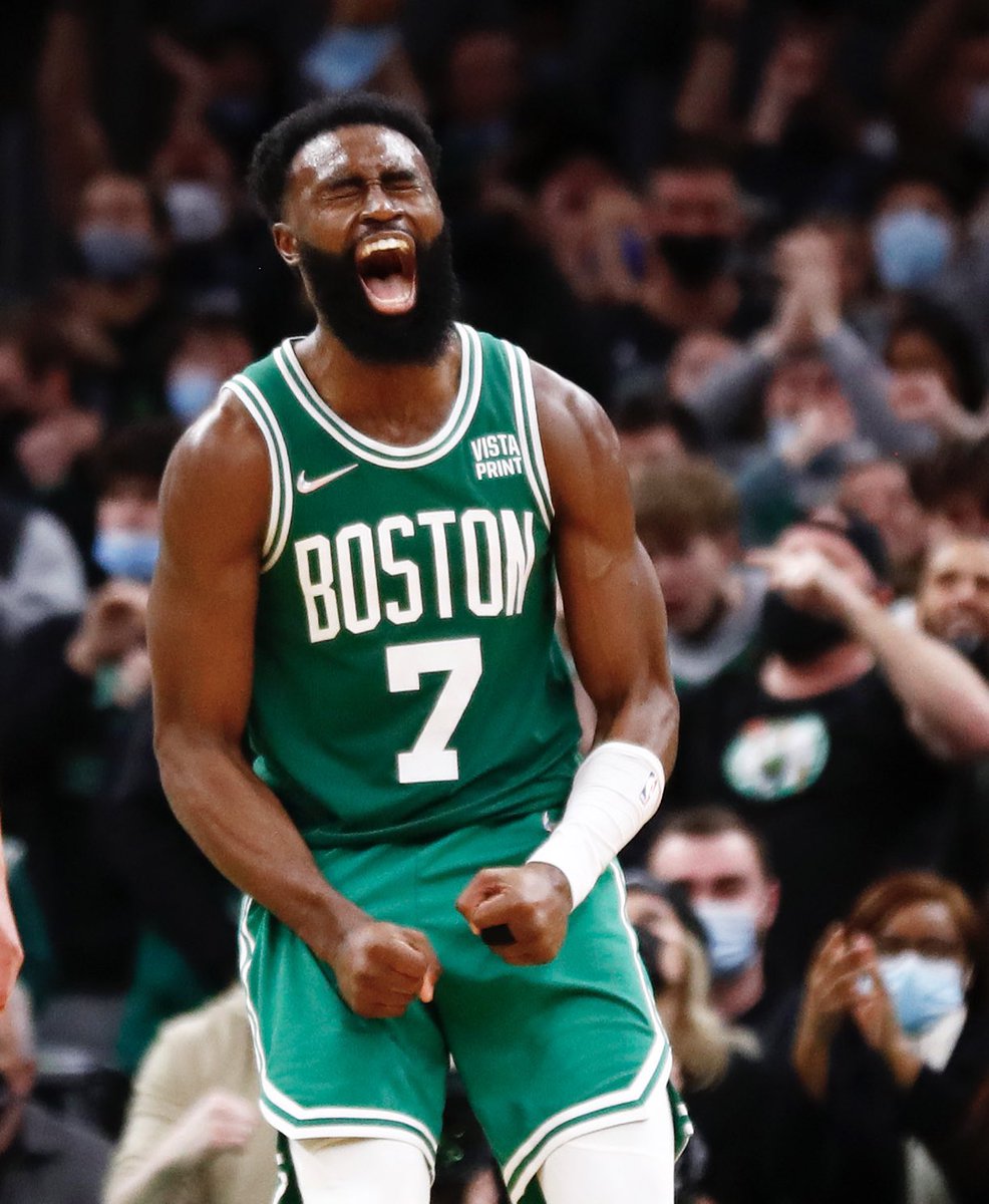 Jaylen Brown sur les 6 derniers matchs : 

29,7 points 
9,2 rebonds 
4,3 assists
53% FG
49% 3PT
83% FT

#JaylenBrown #NBAAllStar