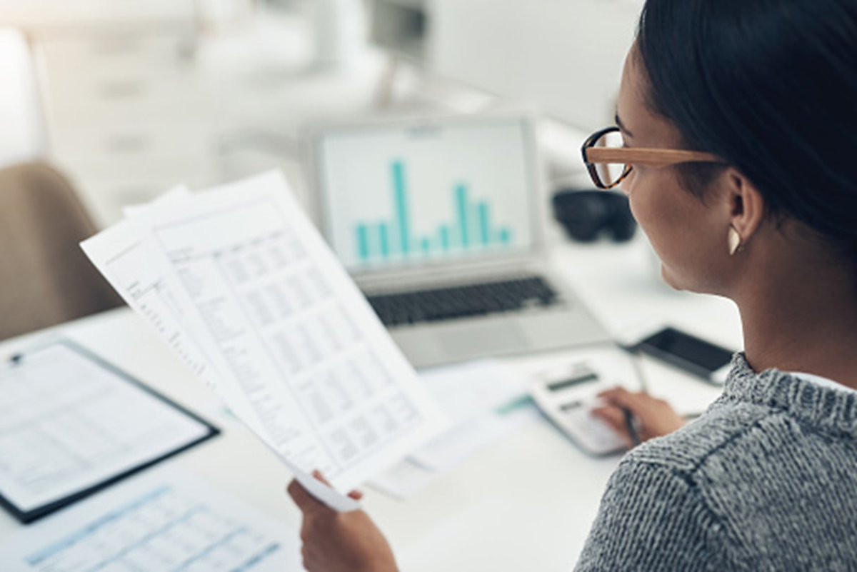 ErateSync's tweet photo. With ErateSync, our records compliance software will ensure you are always staying up to date per @FCC rules. Learn more about how we can help you gain and keep access to federal #funding here: https://t.co/gQnzeWWQmv https://t.co/ekx4PGEio3