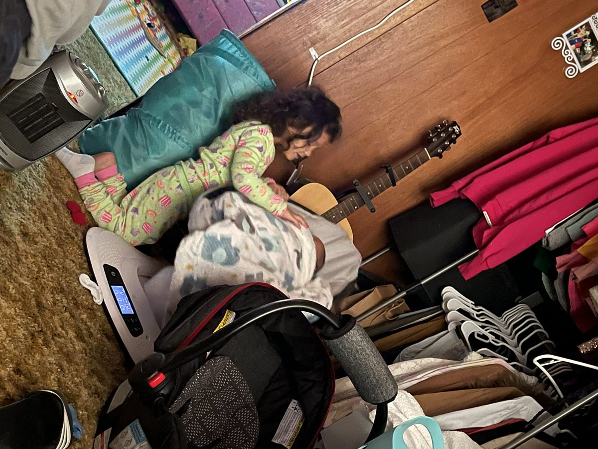 tannanicolee's tweet photo. Besties 4 lyfe 💙💜 https://t.co/9WQmqEgeJC