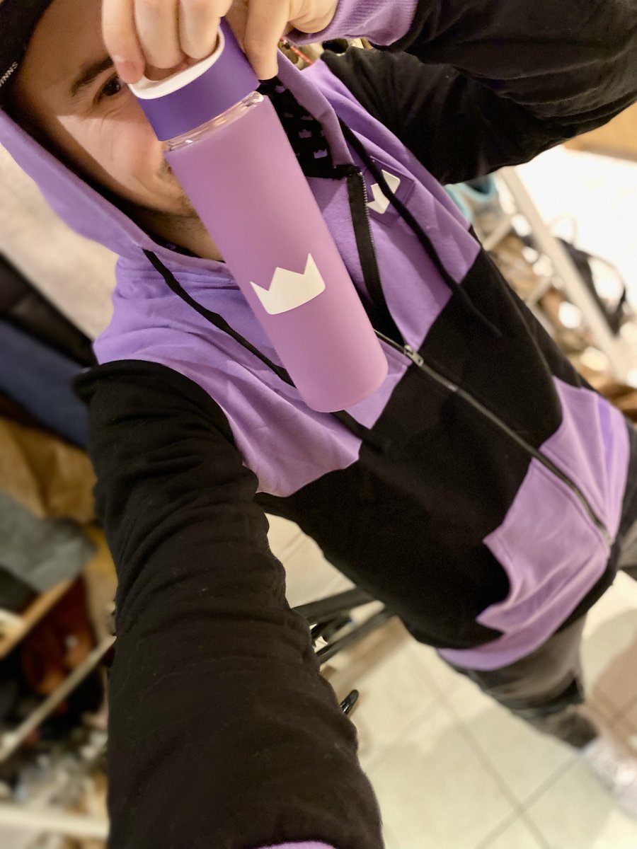 IFrAgMenTIx's tweet photo. Big big thank you to @PrimeGaming for their Swag packπ
I love this stuff ππ
Perfectly in time for tonightβs Insider Gaming show ππ»
#PrimeGiving https://t.co/E1qsQHsiRF