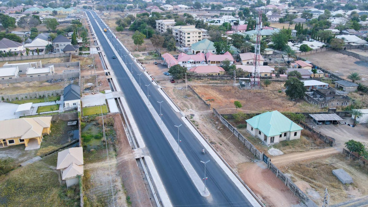 SenBalaMohammed's tweet photo. This is the new Sam Njoma Road in Bauchi State, executed by my administration. As you may know, good roads result in safer mobility, increased lifespan of vehicles, easy movement of goods and services—which create wealth for traders and transporters. https://t.co/Zvtx8nl8G0