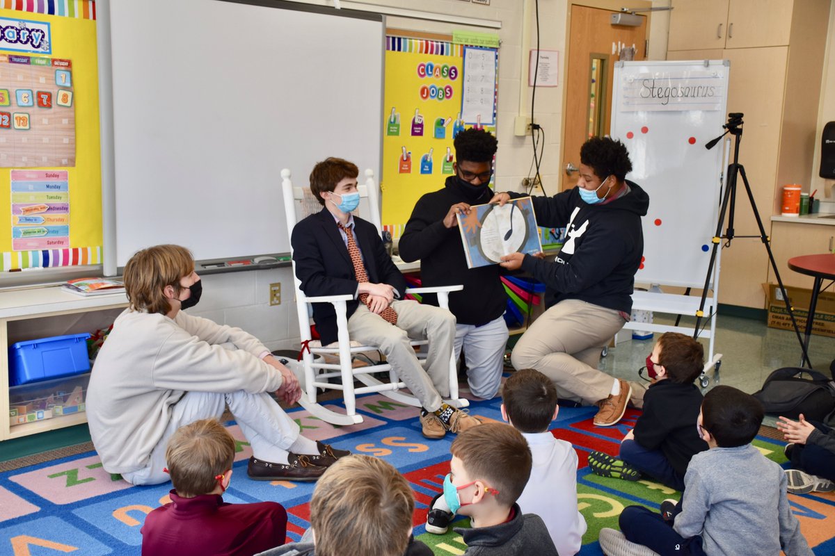 BoysLatinSchool's tweet photo. Following the MLK assembly, upper school students spent time with lower school students discussing what commitment to service means and reading stories about Dr. Martin Luther King. #BoysLatin #BL #OneBL #EQV #MLK https://t.co/eMAy8O0UzZ