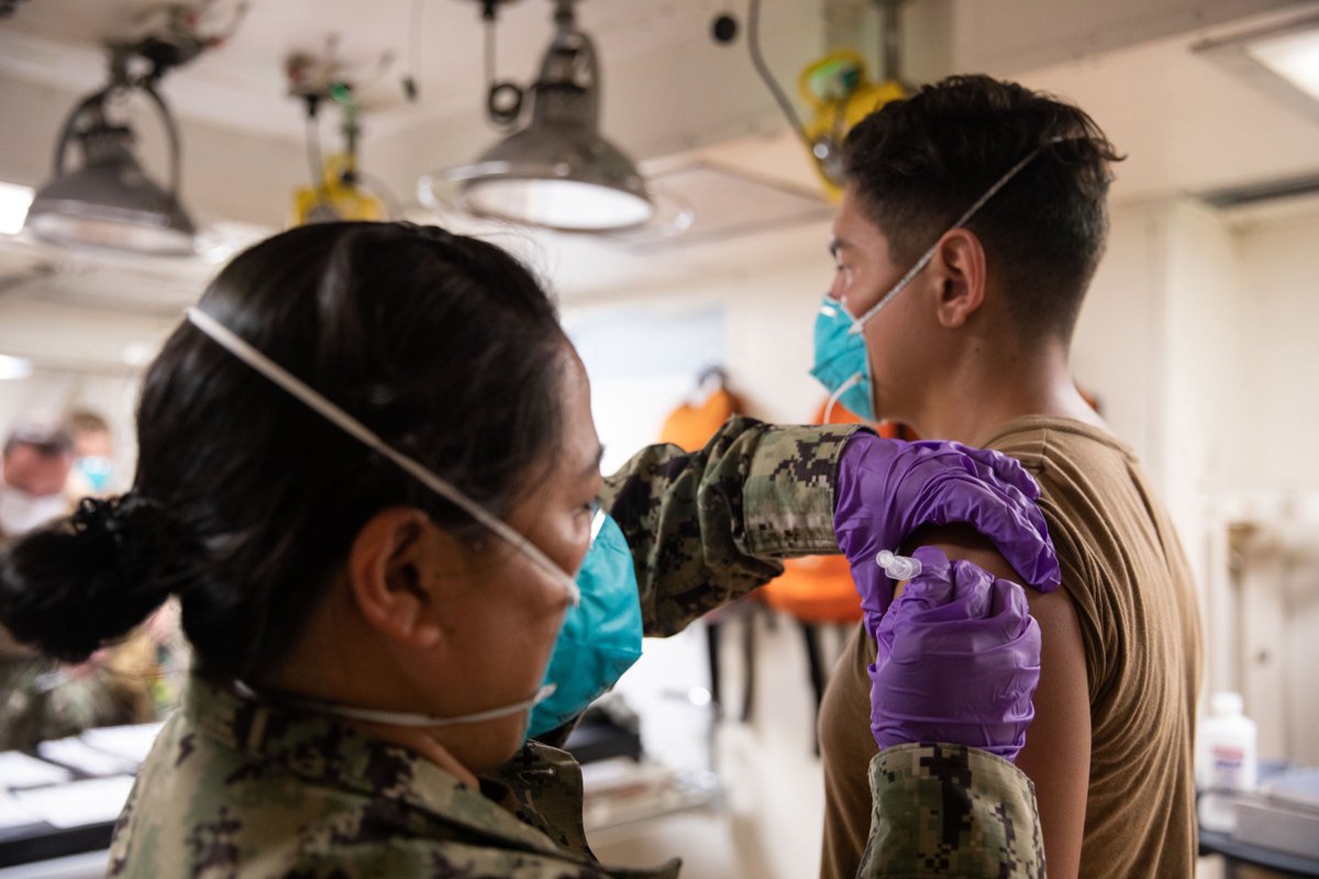 We Need YOU to help #SinkCovid 💉

HM1 Mary Ashcraft, assigned to #USSTulsa (LCS 16), administers COVID vaccine boosters to Sailors assigned to HSC 21, aboard the submarine tender #USSEmorySLand (AS 39).

Tulsa is deployed to @US7thFleet in support of a #FreeAndOpenIndoPacific