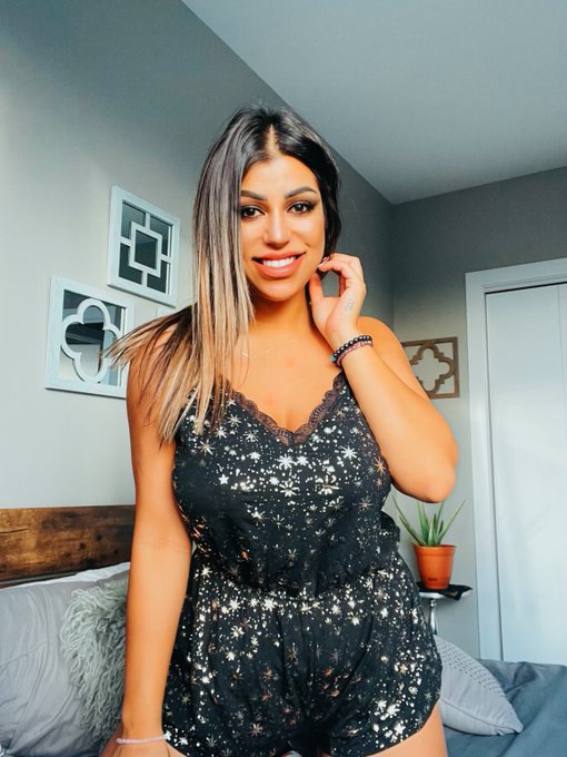 You can now vote for @brilee2021 daily in the @avnawards Fav Indie Clip Star category at https://t.co/6gGLjJb0lP<a href="/tag/avnawards"class="tags"><span>#avnawards</span></a>